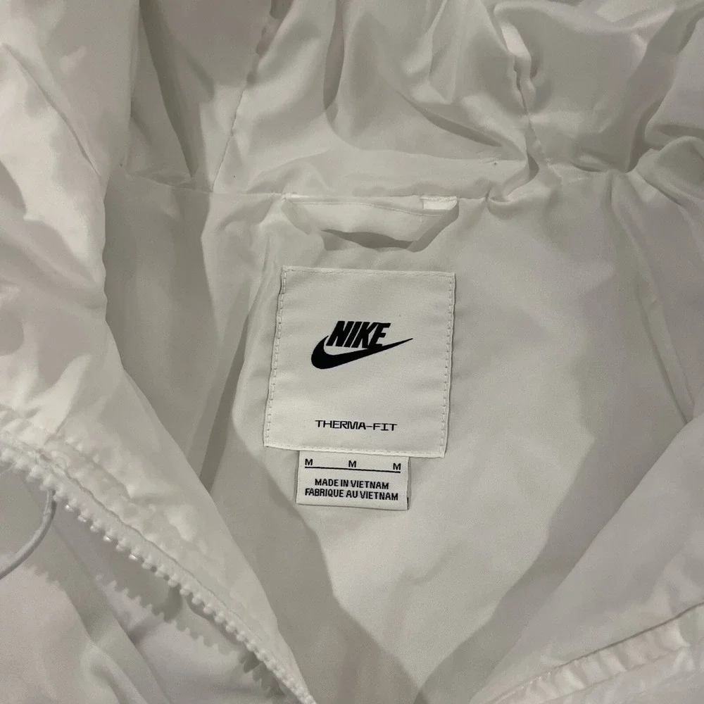 Nike Sportswear Therma-Fit White Puffer Jacket w/Hood - FB7672-100 - Women's Med